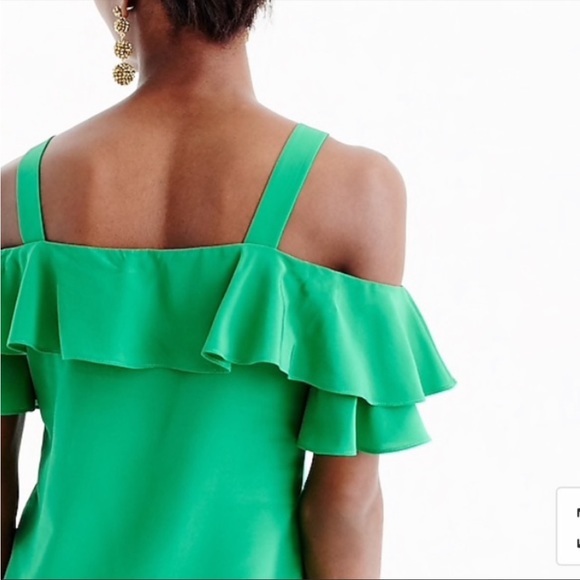 J. Crew Silk Cold Shoulder Green
Ruffle Top. Size 6 - Picture 5 of 14